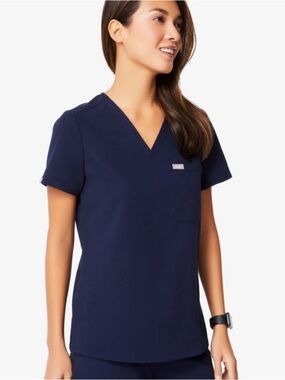 Figs Technical Collection One Pocket Catarina Scrub Top Navy Style FW1000 XXS
